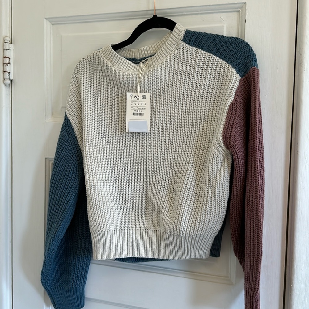 Pull & Bear sweater brand new with tags